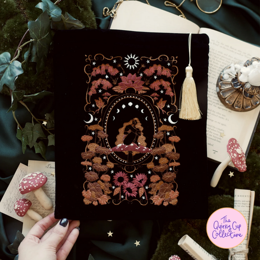 Quirky Cup | Black "Wonderland" Book/IPad Sleeve